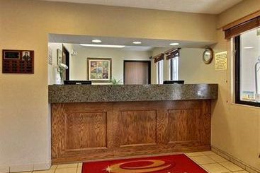 Hotel Econo Lodge Fargo  | Fargo | North Dakota | United States 5