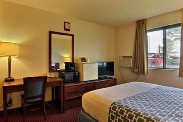 Hotel Econo Lodge Fargo  | Fargo | North Dakota | United States 6