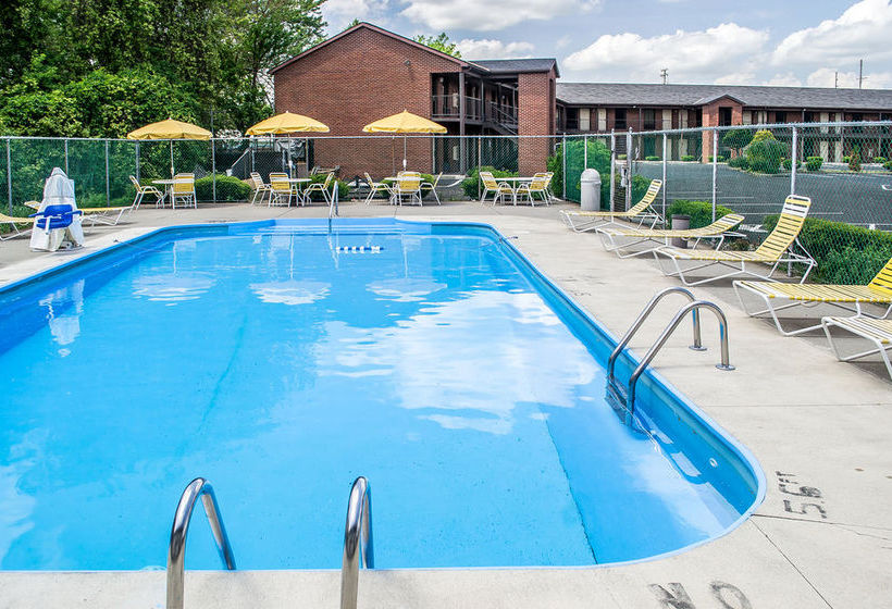 Hotel Econo Lodge  | Sandusky | Ohio | United States 18