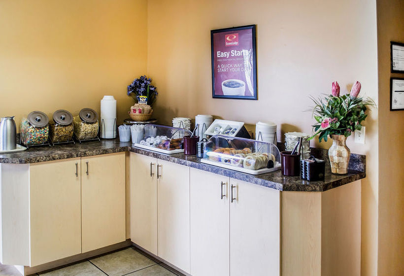 Hotel Econo Lodge  | Sandusky | Ohio | United States 3