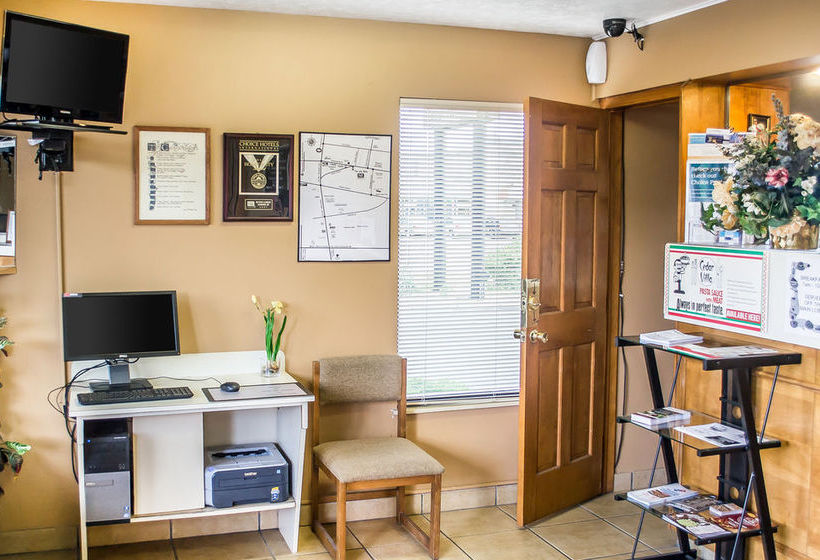 Hotel Econo Lodge  | Sandusky | Ohio | United States 5