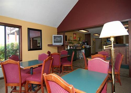 Hotel Econo Lodge at Bloomsburg  | Bloomsburg | Pennsylvania | United States 3