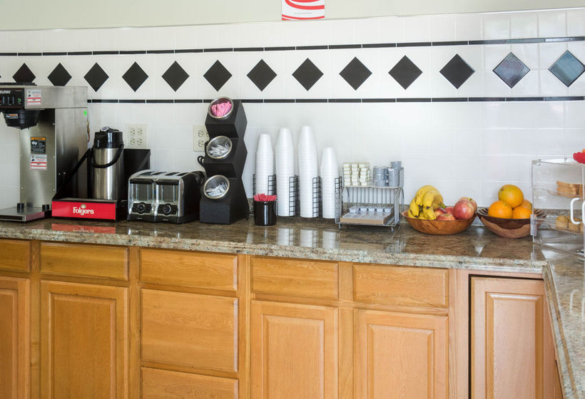 Hotel Econo Lodge Airport  | Norfolk | Virginia | United States 1