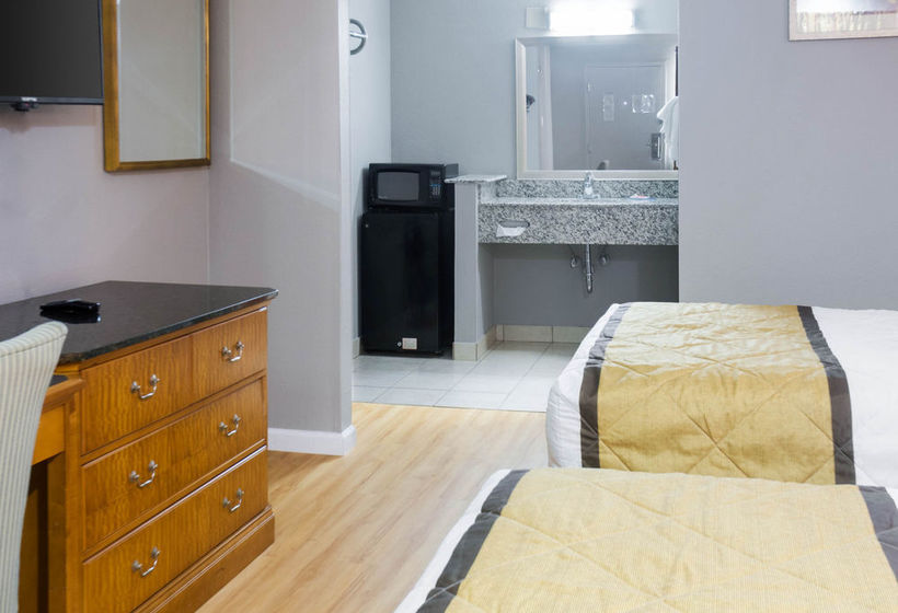 Hotel Econo Lodge Airport  | Norfolk | Virginia | United States 14