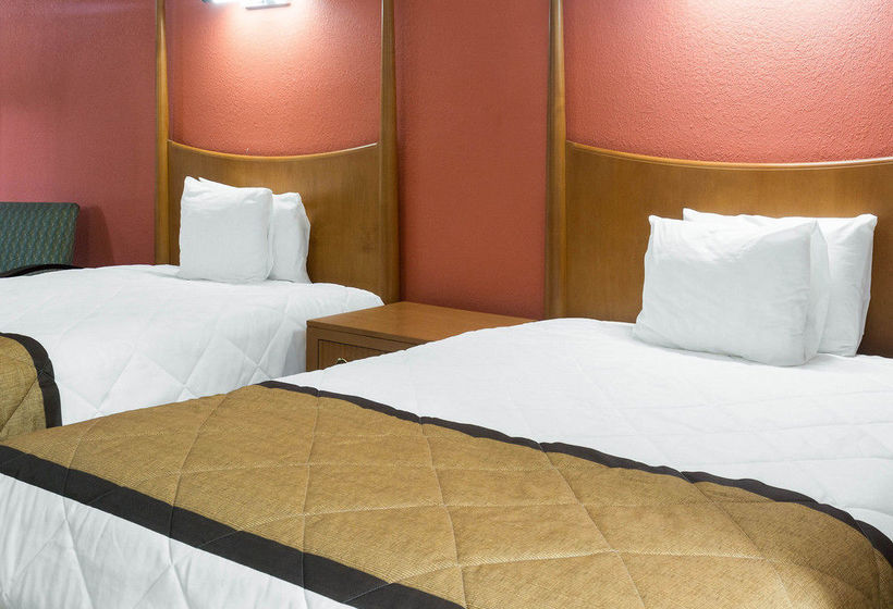 Hotel Econo Lodge Airport  | Norfolk | Virginia | United States 9