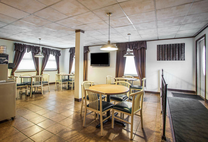 Hotel Econo Lodge Hannibal Missouri