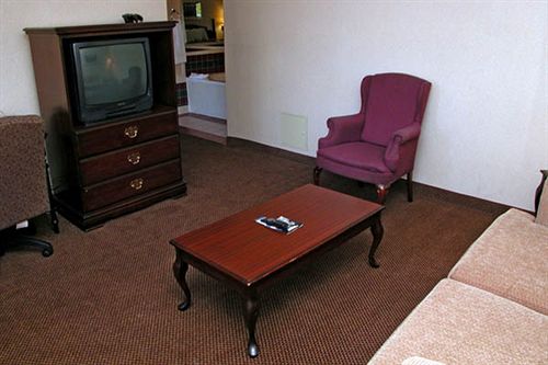 Hotel Ramada Inn & Suites Lebanon  | Lebanon | Tennessee | United States 7