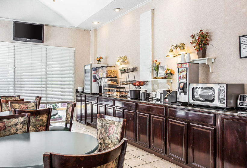 Hotel Econo Lodge Inn & Suites  | Columbia | South Carolina | United States 3