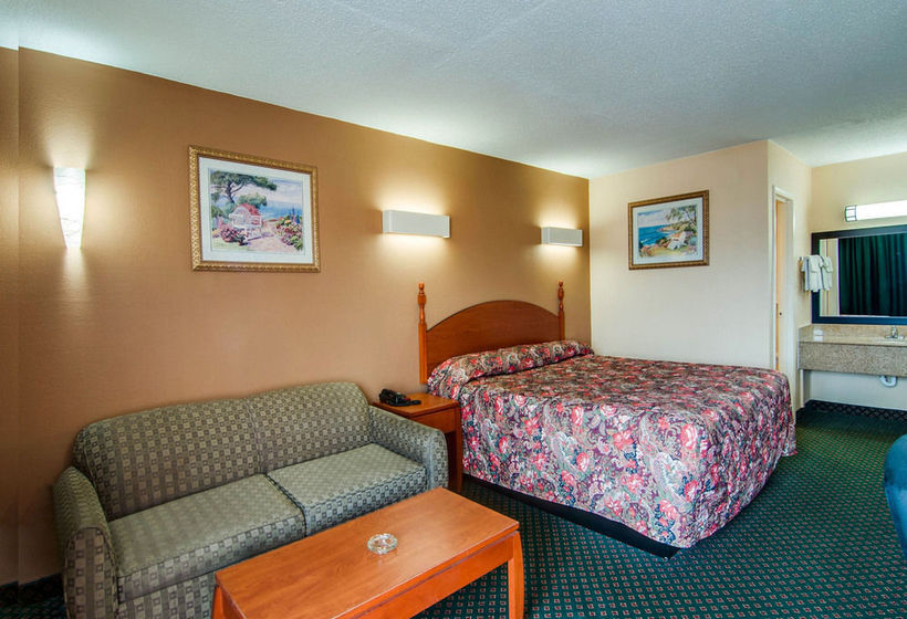 Hotel Econo Lodge Civic Center  | Roanoke | Virginia | United States 12