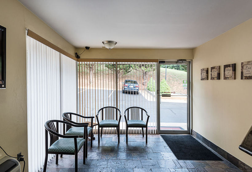 Hotel Econo Lodge Lynchburg  | Lynchburg | Virginia | United States 12