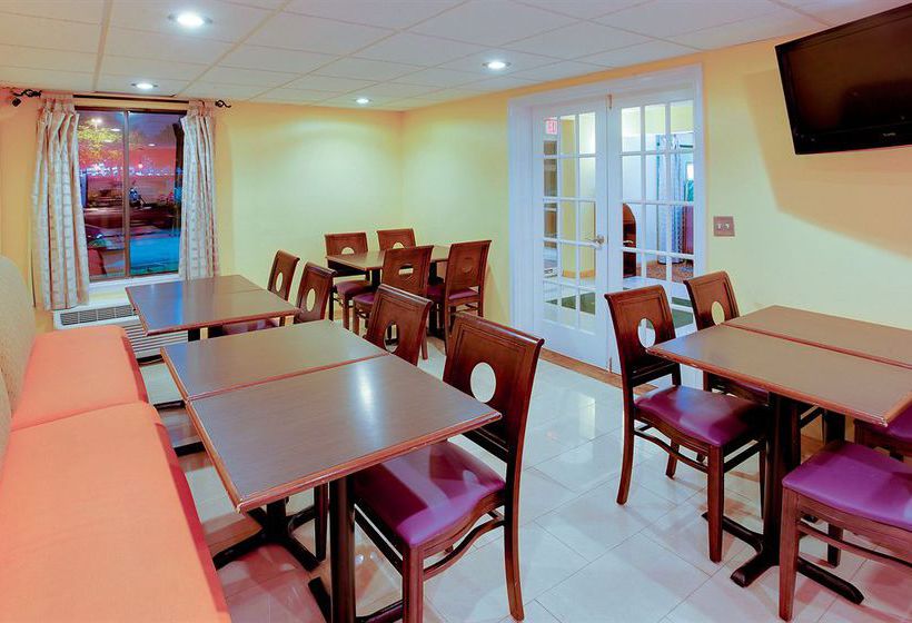 Hotel La Quinta Inn Waldorf  | Waldorf | Maryland | United States 11