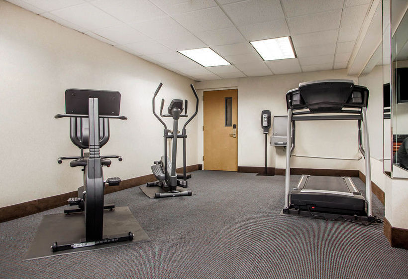 Hotel Quality Inn Edison  | Edison | New Jersey | United States 10