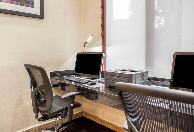 Hotel Quality Inn Edison  | Edison | New Jersey | United States 11