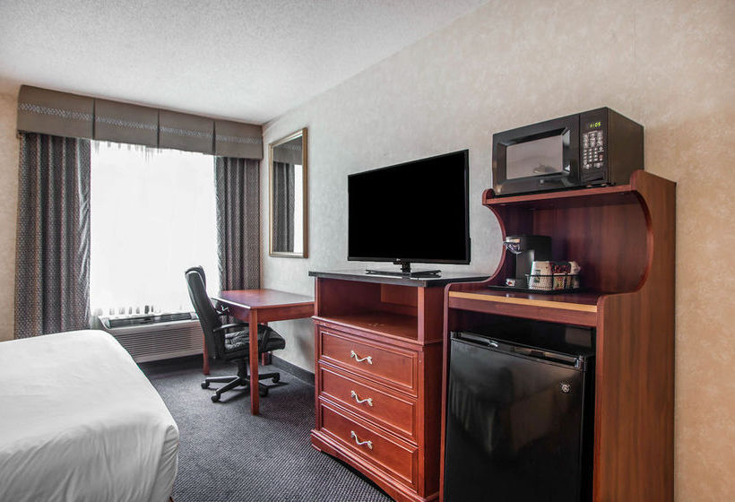 Hotel Quality Inn Edison  | Edison | New Jersey | United States 17