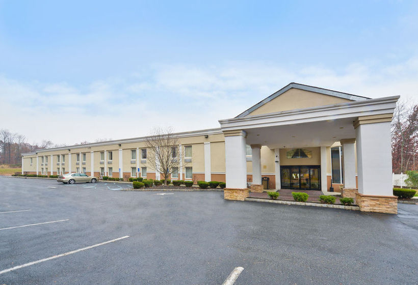 Hotel Quality Inn Edison  | Edison | New Jersey | United States 6