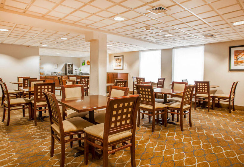 Hotel Quality Inn Edison  | Edison | New Jersey | United States 8