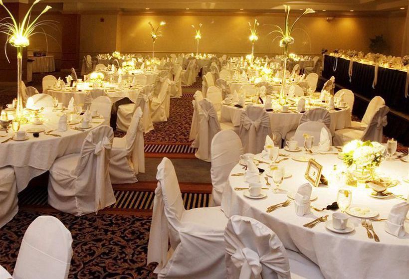 Hotel Embassy Suites Rivercenter  | Covington | Kentucky | United States 14