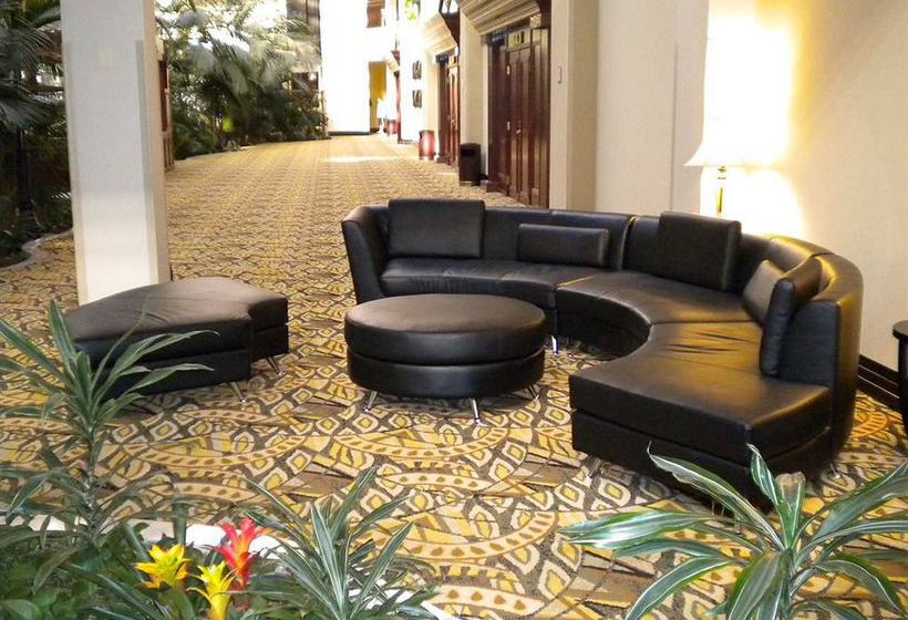Hotel Embassy Suites Cincinnati Northeast  | Cincinnati | Ohio | United States 3