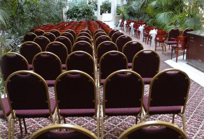 Hotel Embassy Suites Cincinnati Northeast  | Cincinnati | Ohio | United States 5