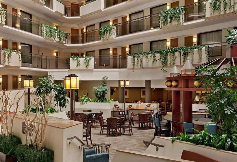 Embassy Suites Hotel Overland Park