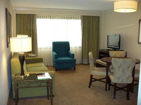 Embassy Suites Hotel  | Overland Park | Kansas | United States 17