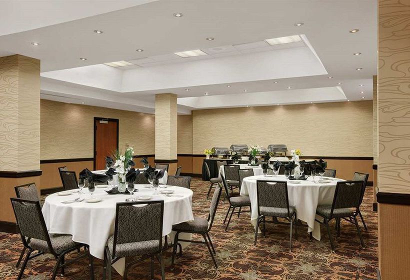 Embassy Suites Hotel  | Overland Park | Kansas | United States 4