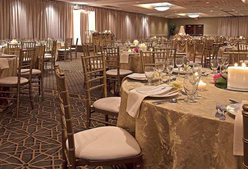 Hotel Embassy Suites  | Schaumburg | Illinois | United States 13