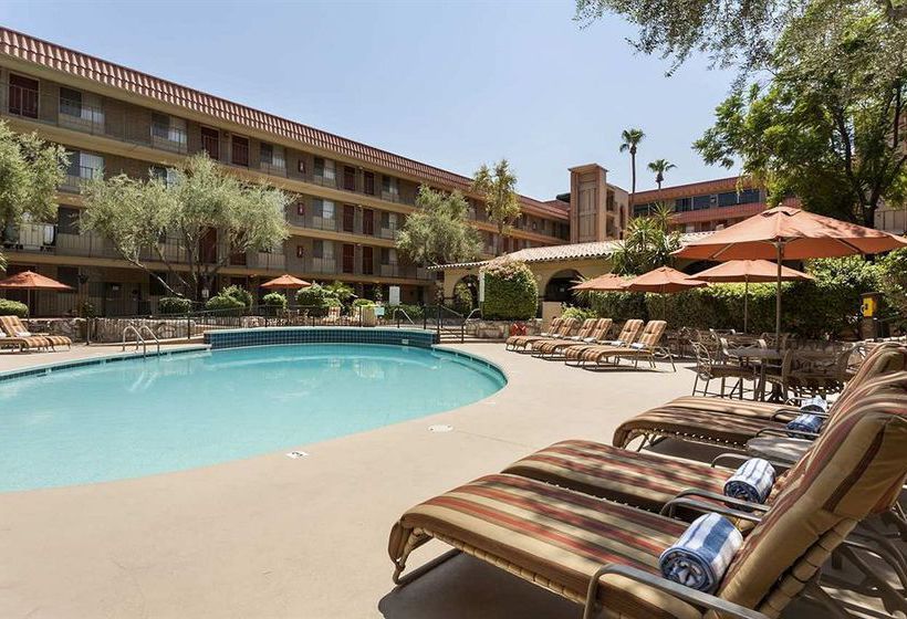 Hotel Embassy Suites Phoenix - Airport at 24th Street  | Phoenix | Arizona | United States 16