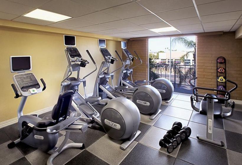 Hotel Embassy Suites Phoenix - Airport at 24th Street  | Phoenix | Arizona | United States 9