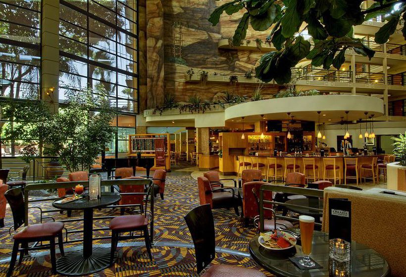 Hotel Embassy Suites Phoenix - Biltmore  | Phoenix | Arizona | United States 7