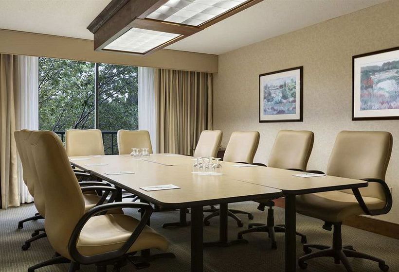 Hotel Embassy Suites Richmond - The Commerce Center  | Richmond | Virginia | United States 19