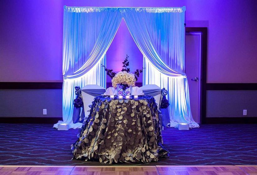 Hotel Embassy Suites Dallas - Market Center  | Dallas | Texas | United States 10