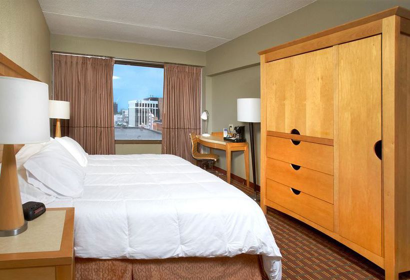 Avalon Hotel & Conference Center 