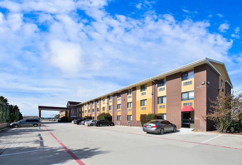 Hotel Quality Inn & Suites Dallas Fort Worth Airport North  | Irving | Texas | United States 14