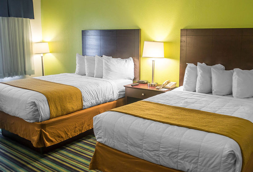 Hotel Quality Inn & Suites Rainwater Park  | Sandusky | Ohio | United States 17