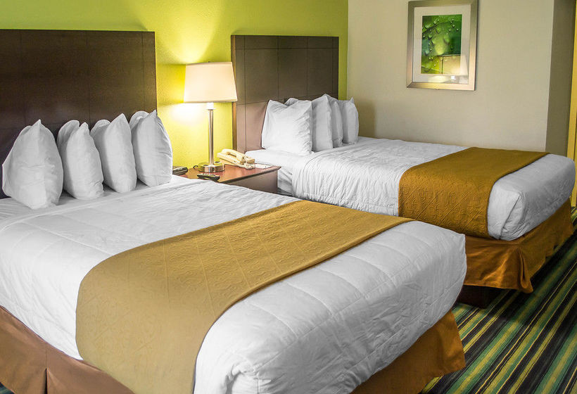 Hotel Quality Inn & Suites Rainwater Park  | Sandusky | Ohio | United States 18