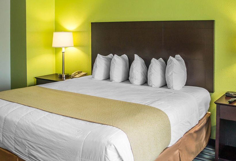 Hotel Quality Inn & Suites Rainwater Park  | Sandusky | Ohio | United States 20