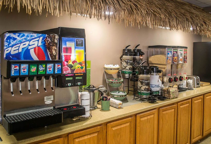 Hotel Quality Inn & Suites Rainwater Park  | Sandusky | Ohio | United States 6