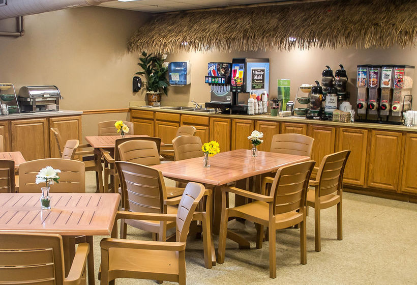 Hotel Quality Inn & Suites Rainwater Park  | Sandusky | Ohio | United States 8
