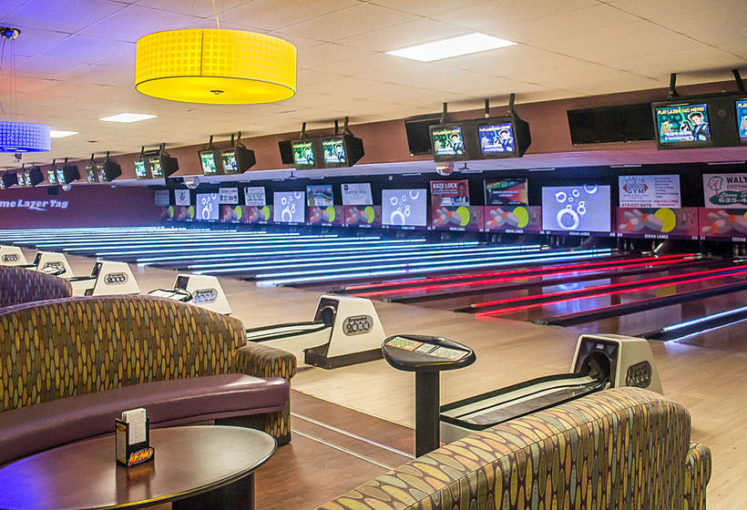 Hotel Quality Inn & Suites Rainwater Park  | Sandusky | Ohio | United States 9