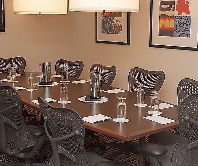 Hotel Embassy Suites Detroit Metro Airport  | Romulus | Michigan | United States 17