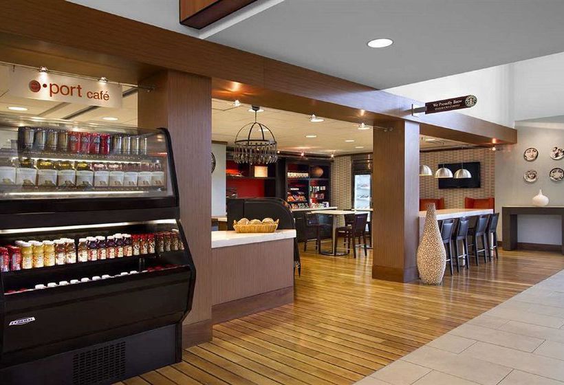 Hotel Embassy Suites Detroit Metro Airport  | Romulus | Michigan | United States 3