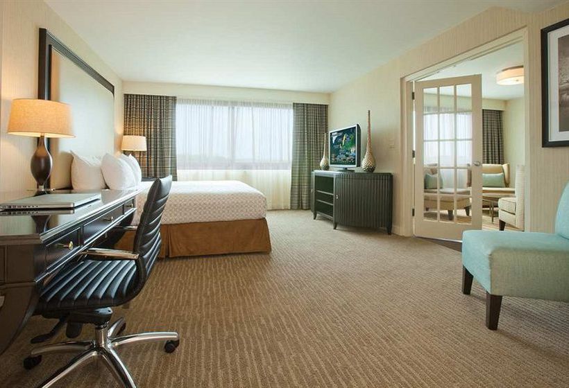 Hotel Embasyy Suites Boston Waltham  | Waltham | Massachusetts | United States 11