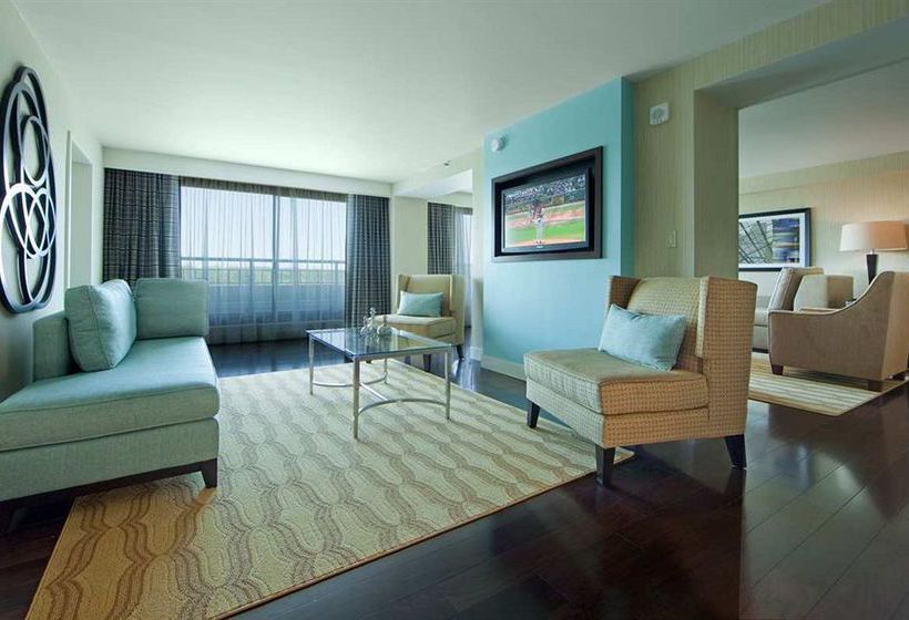 Hotel Embasyy Suites Boston Waltham  | Waltham | Massachusetts | United States 12