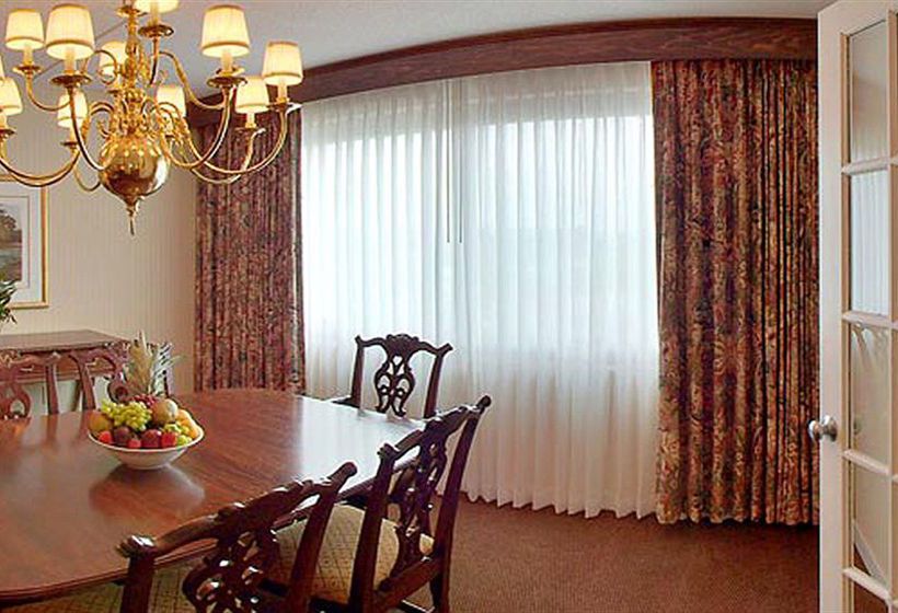 Hotel Embasyy Suites Boston Waltham  | Waltham | Massachusetts | United States 2