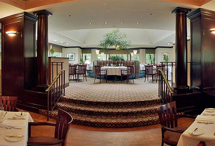 Hotel Embasyy Suites Boston Waltham  | Waltham | Massachusetts | United States 3