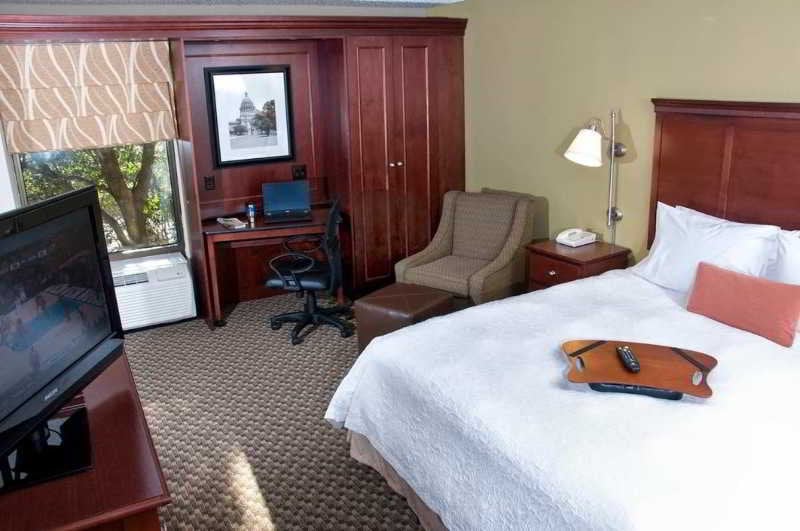 Hotel Hampton Inn North at I-35 & Hwy 183   | Austin | Texas | United States 19