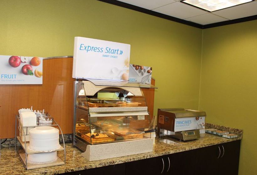 Hotel Holiday Inn Express Forsyth  | Forsyth | Georgia | United States 17