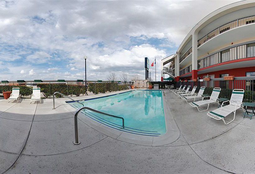 Hotel Quality Inn & Suites Cattle Baron  | Fort Worth | Texas | United States 2