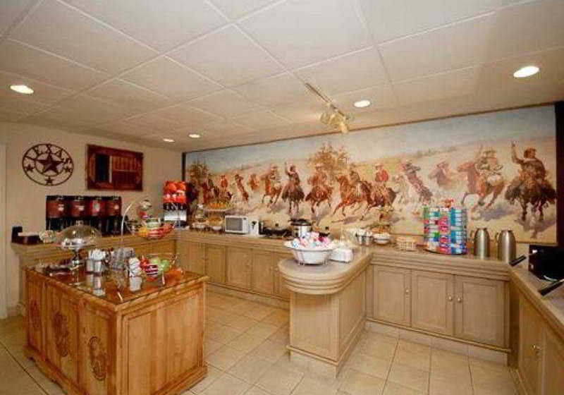 Hotel Quality Inn & Suites Cattle Baron  | Fort Worth | Texas | United States 6